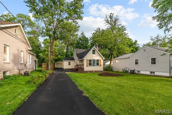 212 Central AVE, Webster Groves, MO 63119