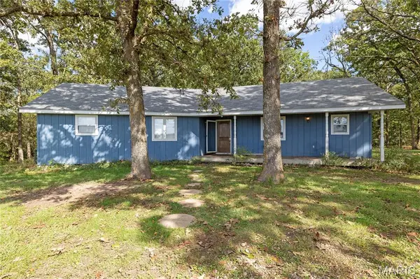 2103 Plank School RD, Marshfield, MO 65706
