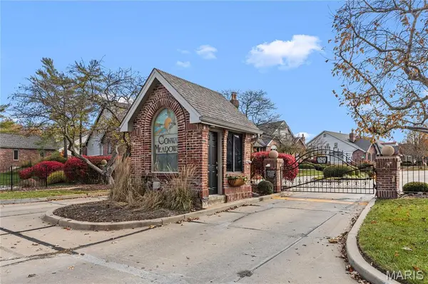 14316 Conway Meadows CT E #202, Chesterfield, MO 63017