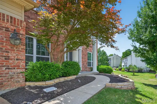 692 Meramec View DR, Eureka, MO 63025