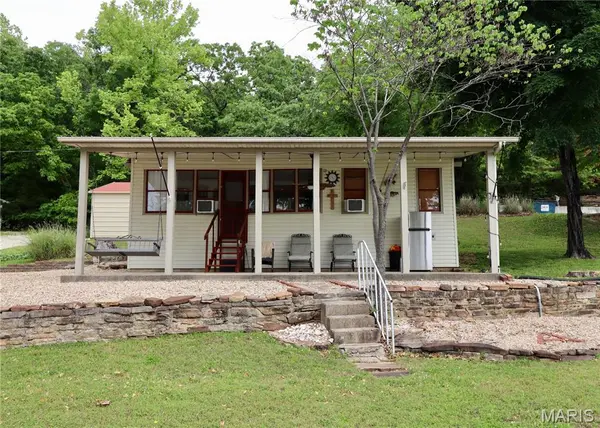 980 Laura Hufferd RD,  Roach,  MO 65787