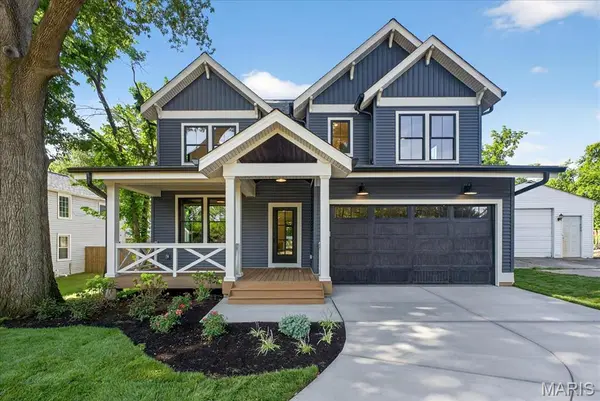 804 E Pacific AVE, Webster Groves, MO 63119