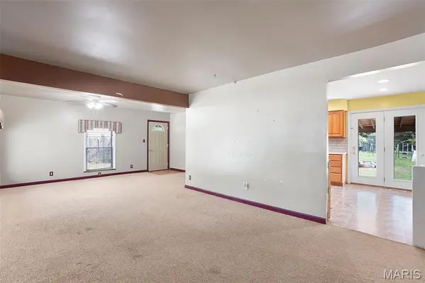 186 Green Acres DR, Old Monroe, MO 63369