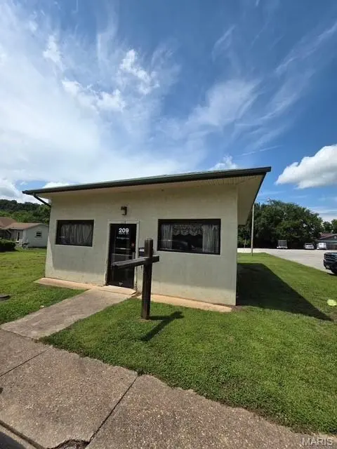 209 North ST,  Waynesville,  MO 65583