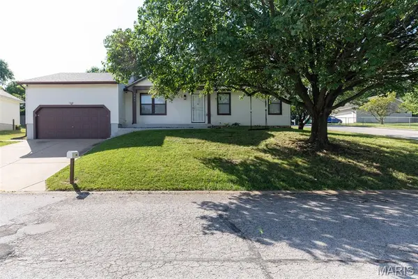 1409 Castle Mill DR, Arnold, MO 63010