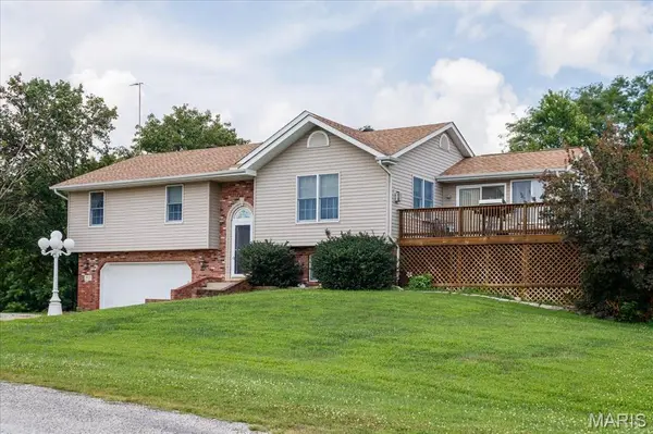 21655 Westview RD, Carlyle, IL 62231