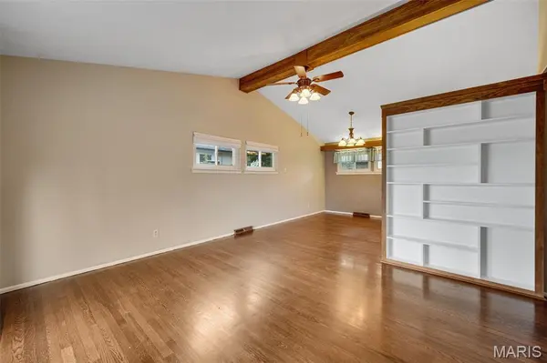 556 Joshua DR, Crestwood, MO 63126