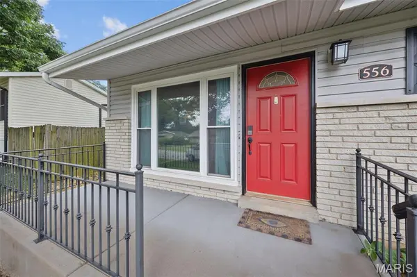 556 Joshua DR, Crestwood, MO 63126