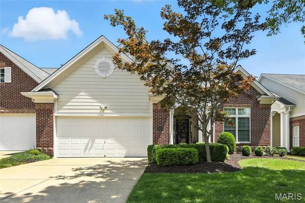 370 Shetland Valley CT, Chesterfield, MO 63005
