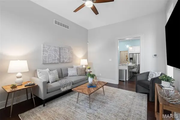 1214 Lynch ST, St Louis, MO 63118