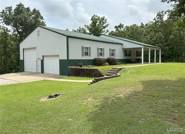 395 Hickory RD, Steelville, MO 65565
