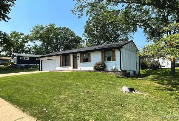 535 Rayburn AVE, Crestwood, MO 63126
