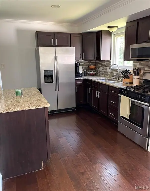 535 Rayburn AVE, Crestwood, MO 63126