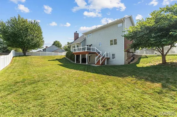 200 Saint Sabre DR, Belleville, IL 62226