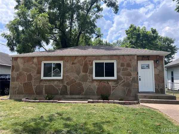 371 N Washington AVE,  Lebanon,  MO 65536
