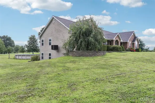 4 Pico CT, Moscow Mills, MO 63362