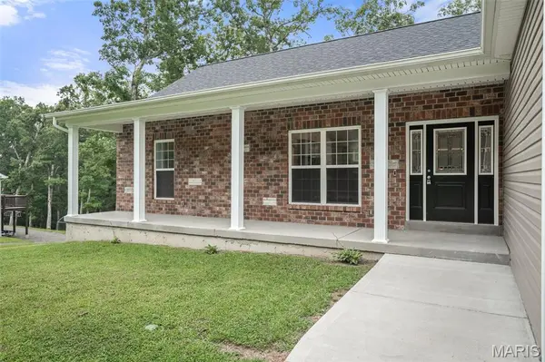 290 Shumard Oak DR, Troy, MO 63379