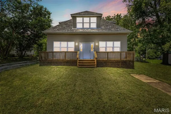 1204 Center ST, Bismarck, MO 63624