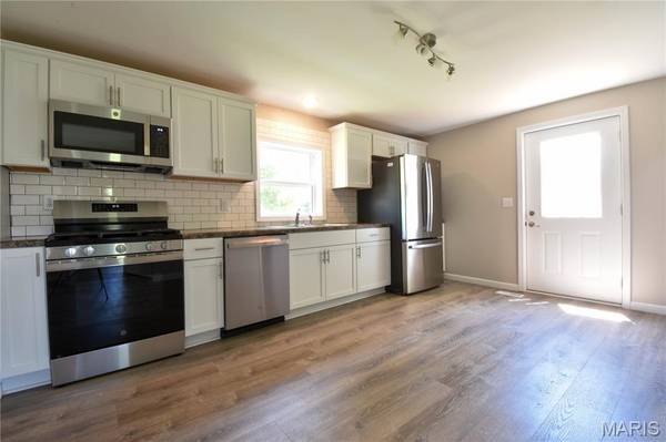 322 E 4th ST, Staunton, IL 62088