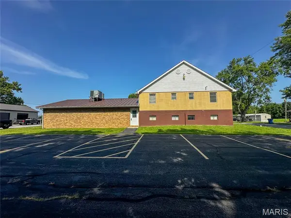 304 N 5th ST, Ava, IL 62907