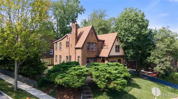 7400 Williams AVE, St Louis, MO 63117