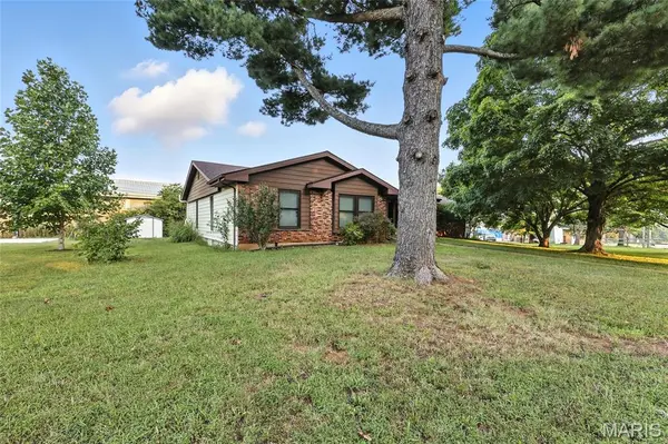 133 Kinley DR, Farmington, MO 63640
