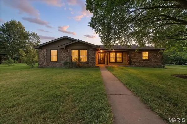 133 Kinley DR, Farmington, MO 63640