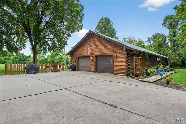 4102 Old Alton RD, Granite City, IL 62040
