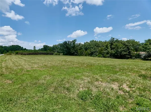 2 Greenview CT, Troy, MO 63379