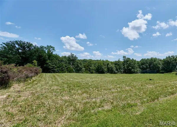 2 Greenview CT, Troy, MO 63379