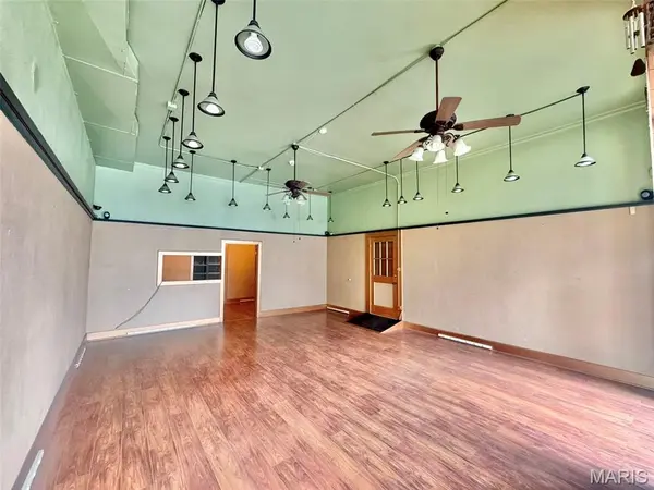 209 Center ST, Hannibal, MO 63401