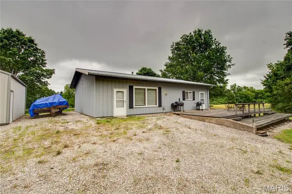 986 Franklin Hill Rd, Batchtown, IL 62006