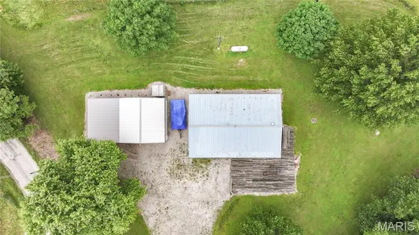 986 Franklin Hill Rd, Batchtown, IL 62006