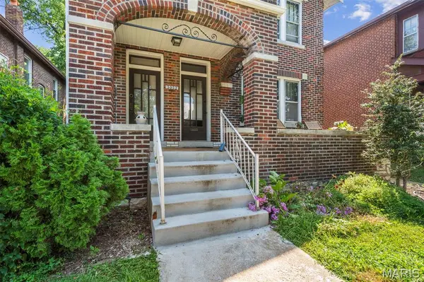 5052 Tholozan AVE, St Louis, MO 63109