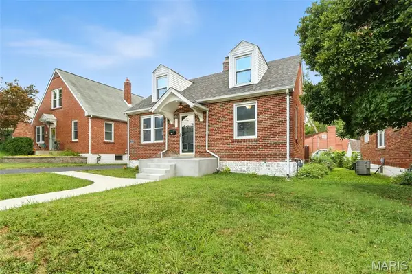 529 N 7th ST, St Charles, MO 63301