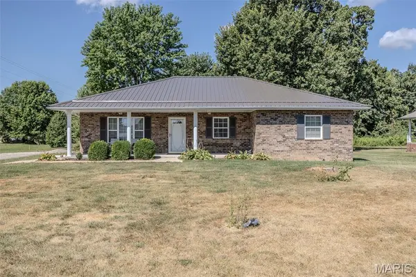 1341 Deadra DR, Lebanon, MO 65536