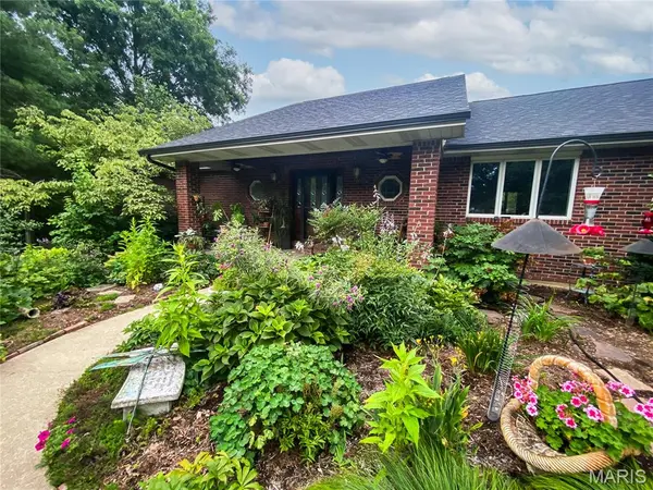 22660 Doe Haven, Warrenton, MO 63383
