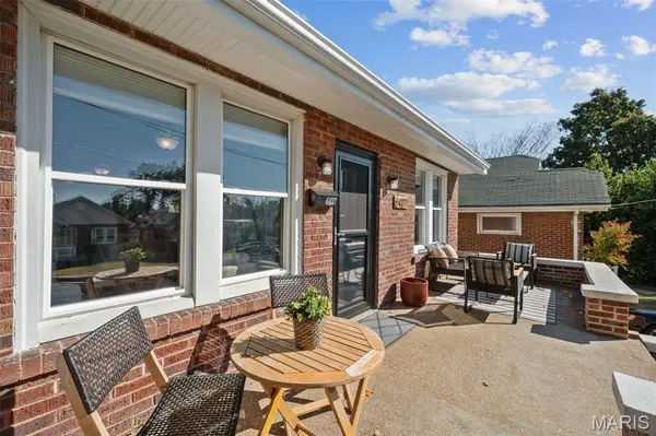 6437 Colver AVE, Affton, MO 63123