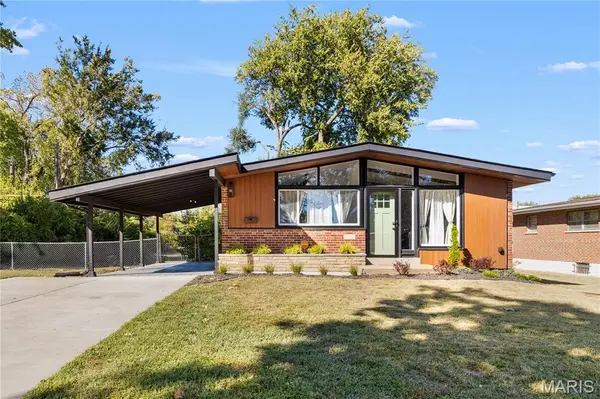 1347 Kappel DR, Dellwood, MO 63135