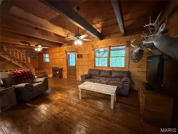4192 Highway 151, Clarence, MO 63437