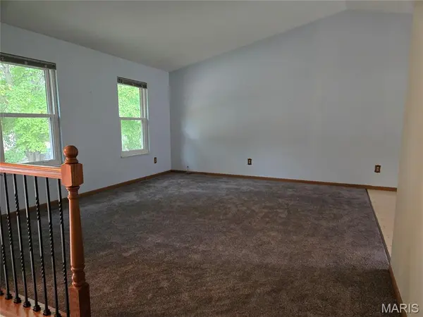 814 Notre Dame DR, O'fallon, MO 63366