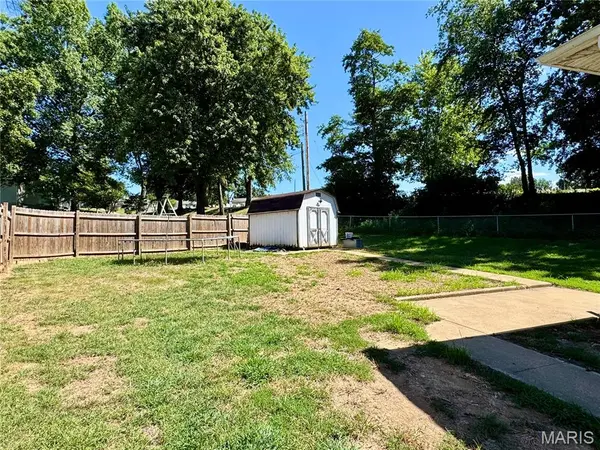 524 Jennifer CT, Festus, MO 63028