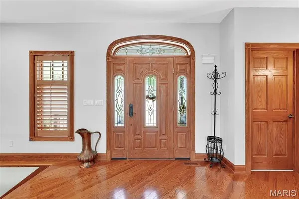 6059 Valley View DR, Villa Ridge, MO 63089