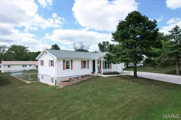 1295 Michelle DR, St Clair, MO 63077