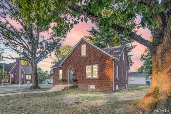 1601 Poplar ST,  Highland,  IL 62249