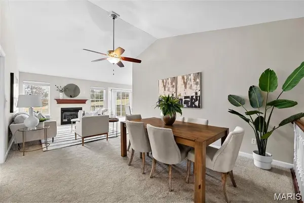 613 Grayhawk CIR, Wentzville, MO 63385