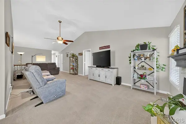613 Grayhawk CIR, Wentzville, MO 63385