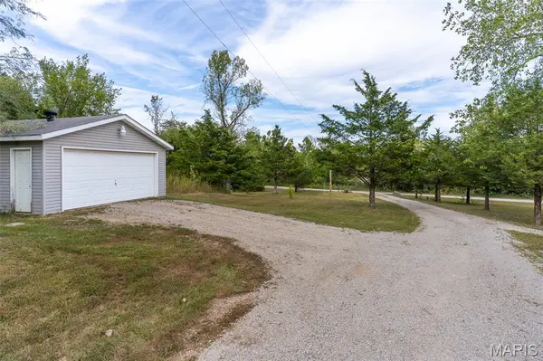 10248 Keyes Branch RD, Cadet, MO 63630