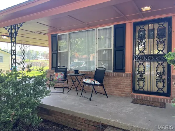 1206 Zaida AVE, Caruthersville, MO 63830