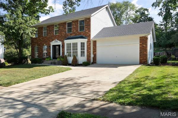 471 Lynwood Forest DR, Manchester, MO 63021